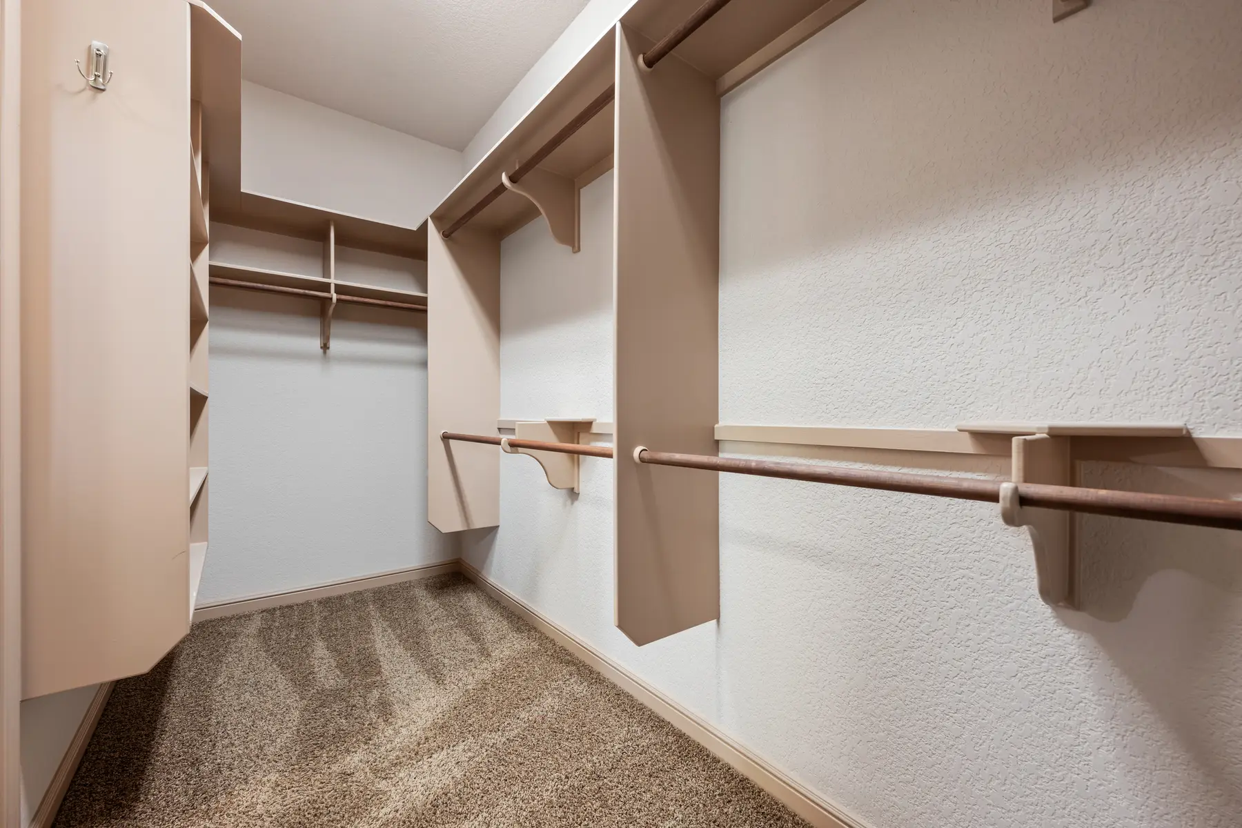 608 Algerita Drive — Interior storage
