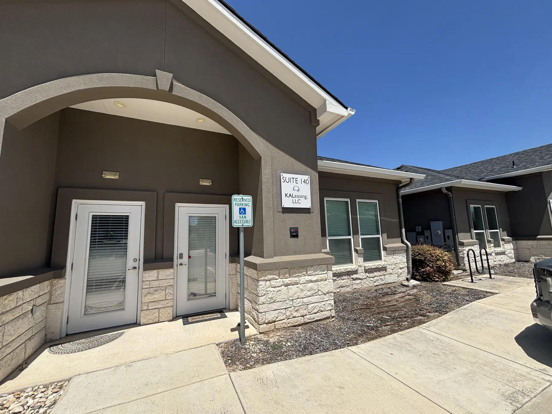 660 S. Bagdad Office Condos — Office campus exterior