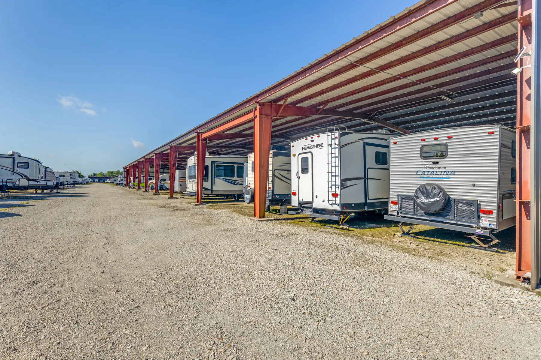 Baytown Boat & RV Storage — Drive aisle